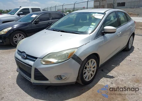 2012 Ford Focus Se z USA, uszkodzony, nr VIN 1FAHP3F20CL186205